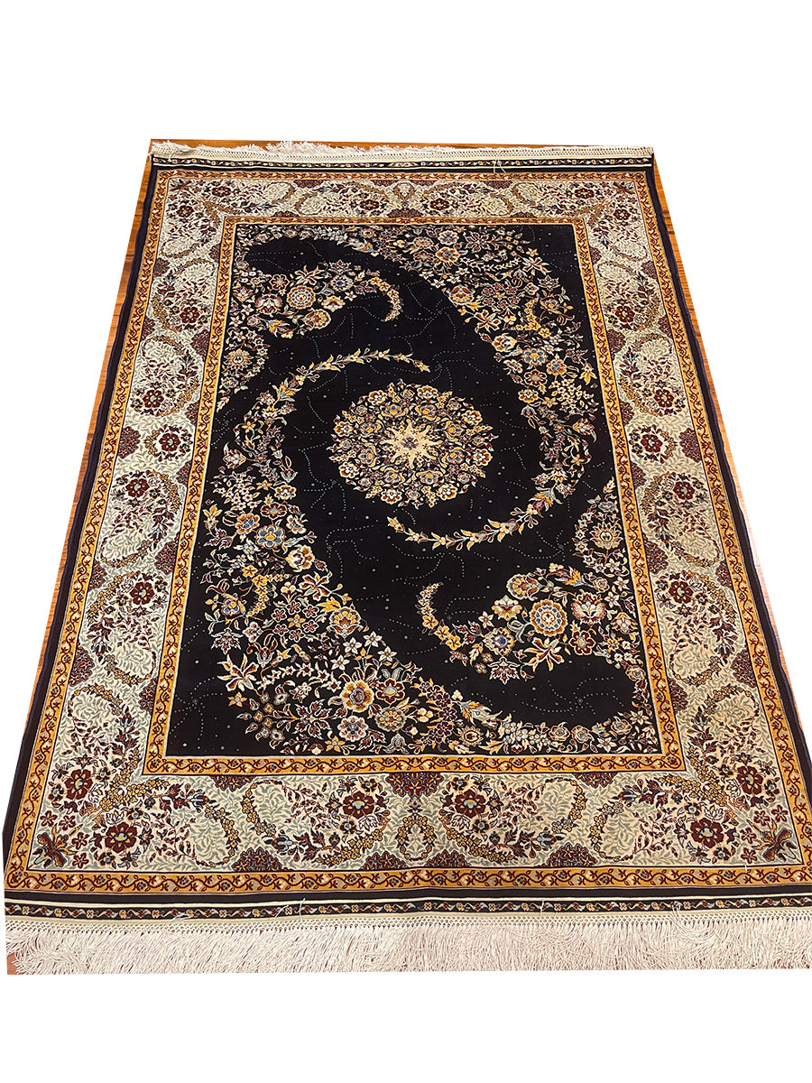 Galaxy of Roses, A Pure Silk Hereke