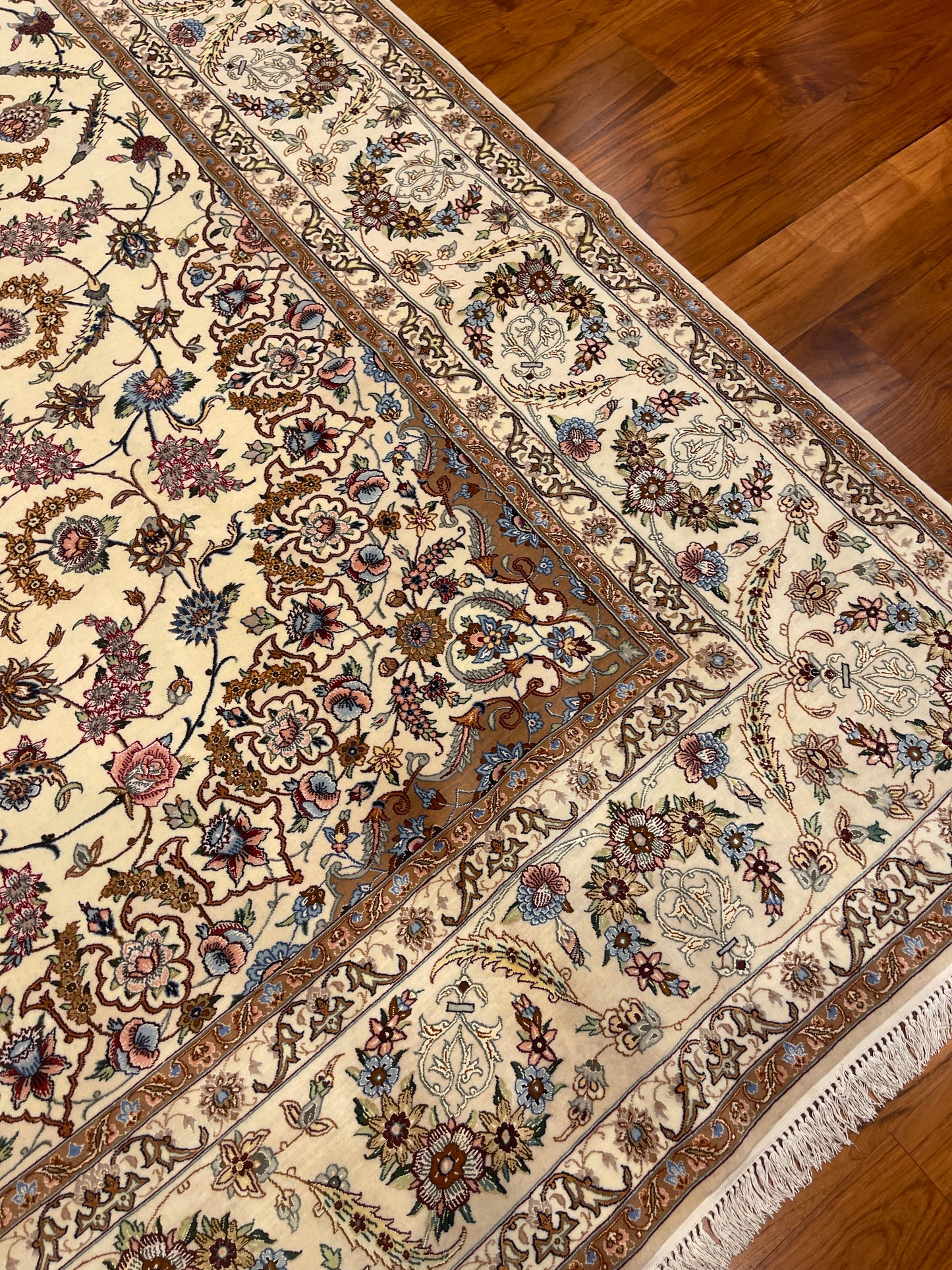 CHIC LARGE ISFAHAN ON SILK