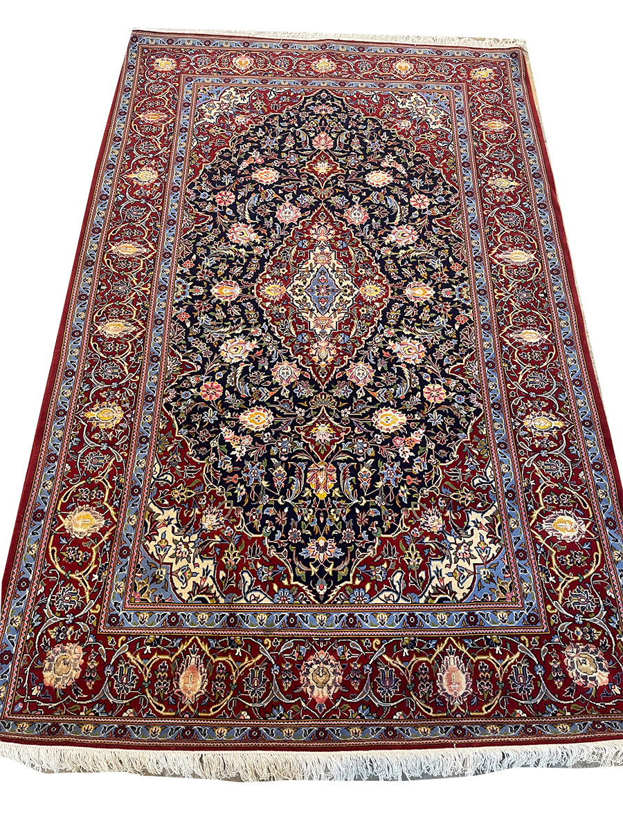 KORK LAMBSWOOL RUG WITH SILK