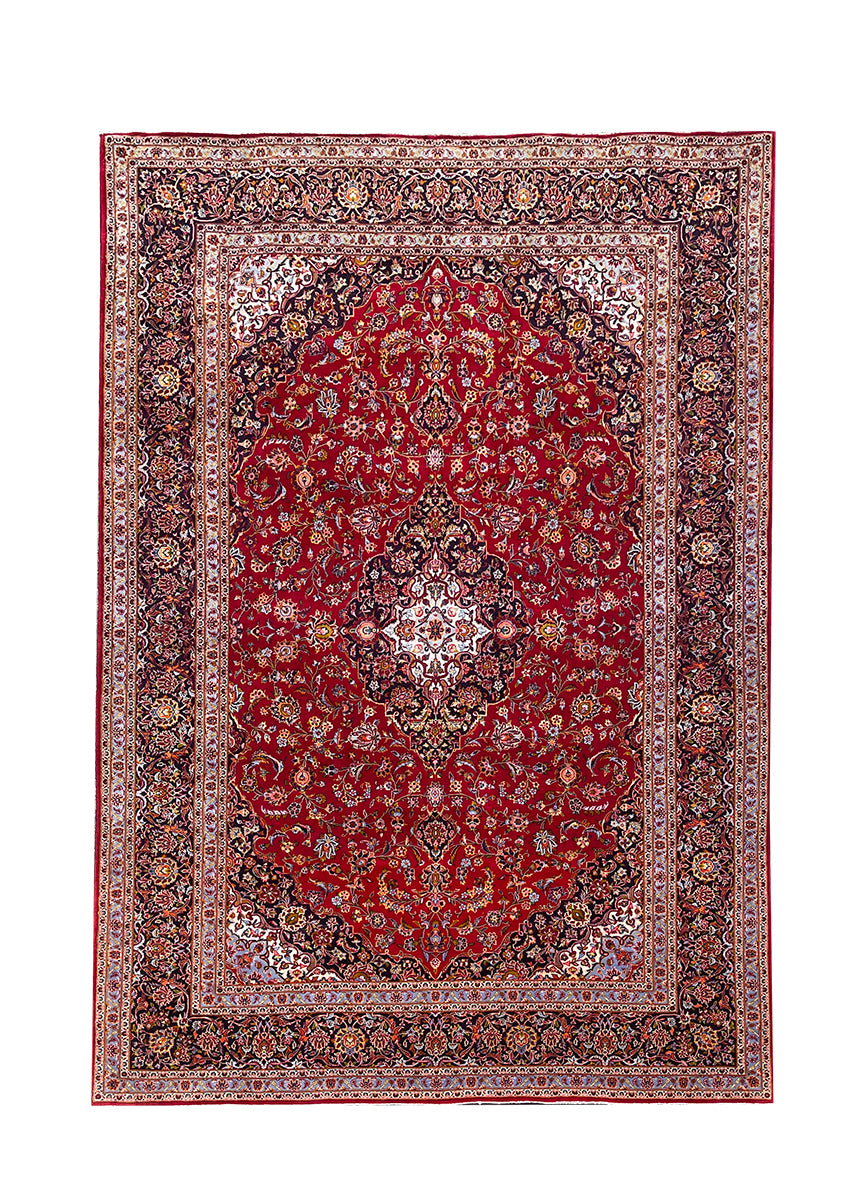 FINE RED CARPET WITH SILK
