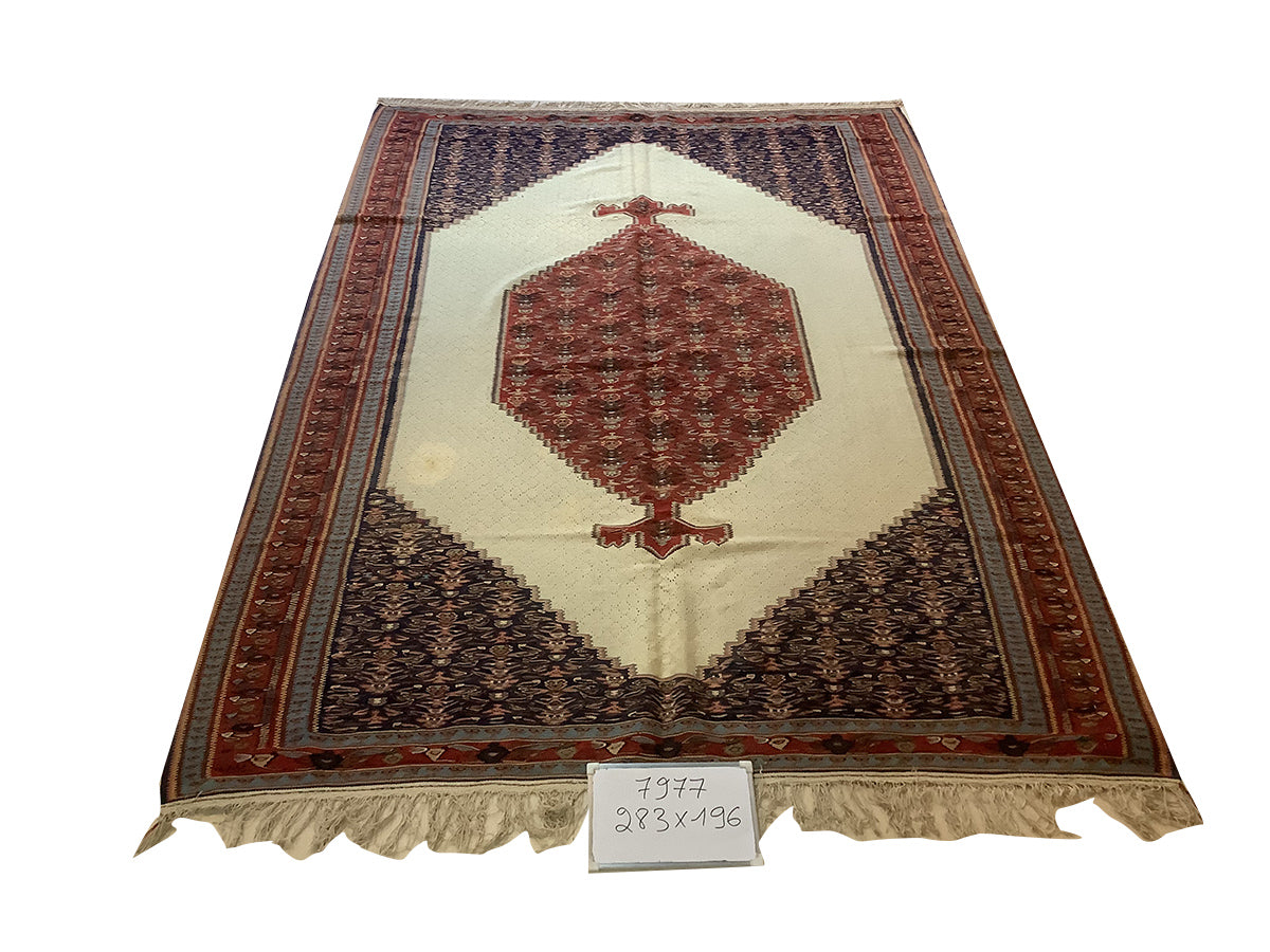 Fine Vintage Kilim
