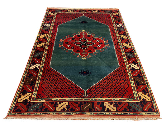USHAK DESIGN CAUCASIAN