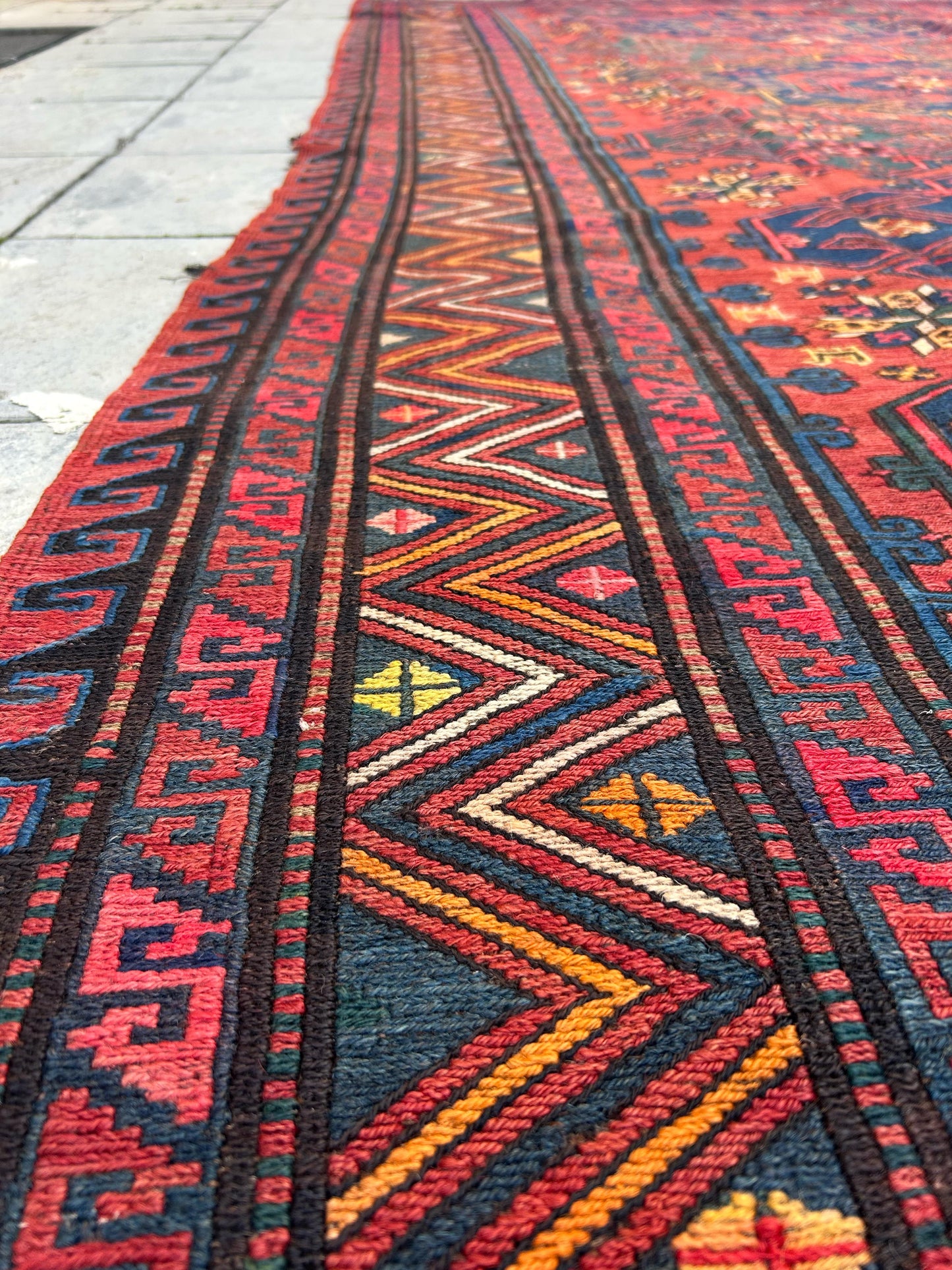 ANTIQUE KUBA CAUCASIAN SUMAKH