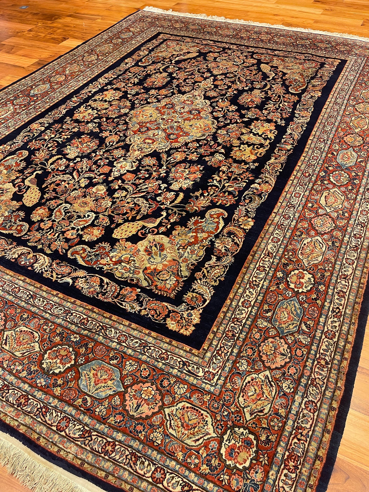 SARUK ANTIQUE