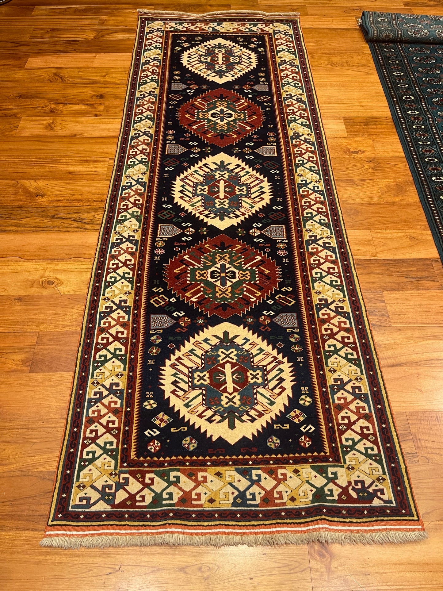 Old Caucasian Runner