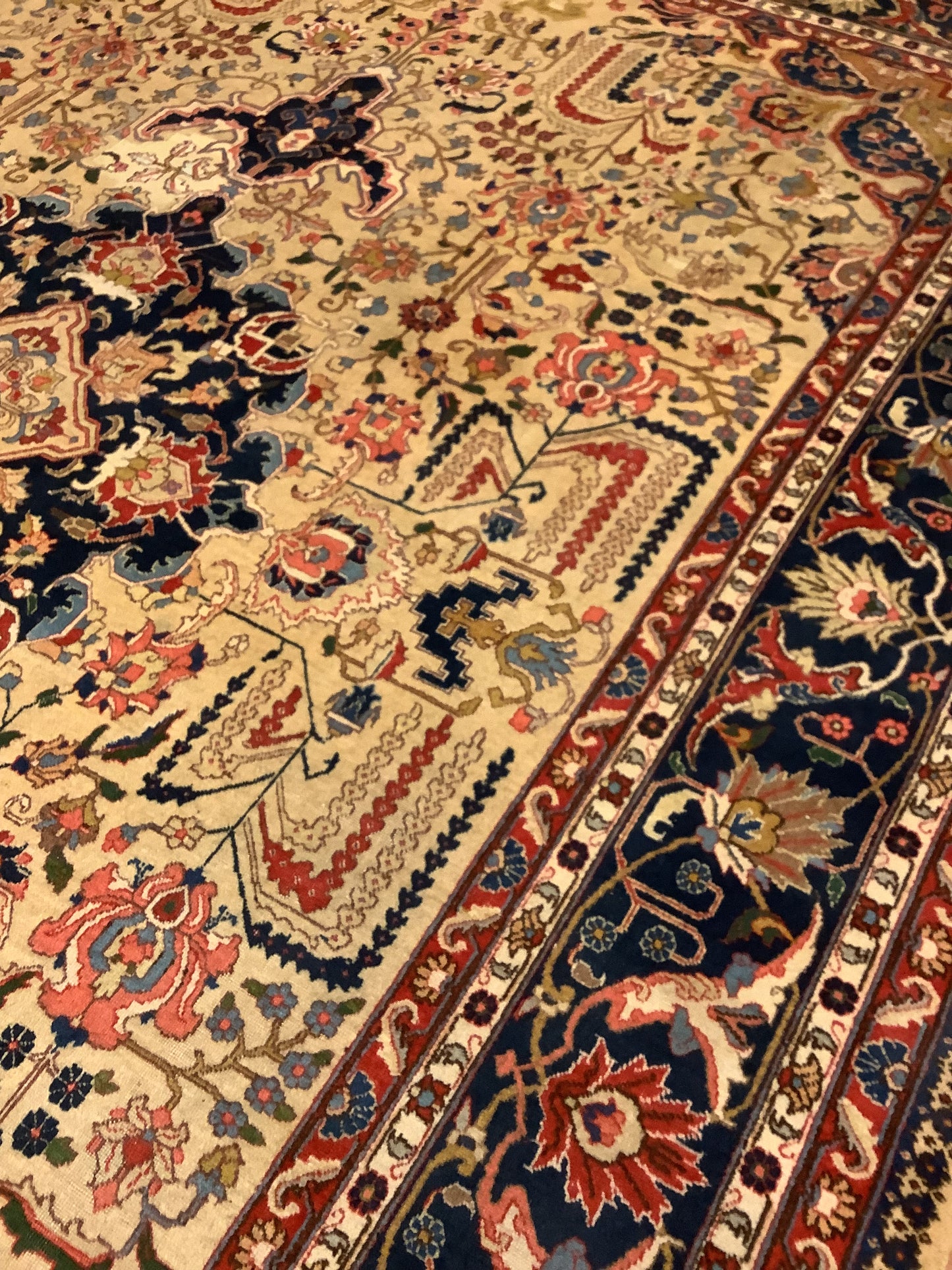 TABRIZ ANTIQUE HERIZ