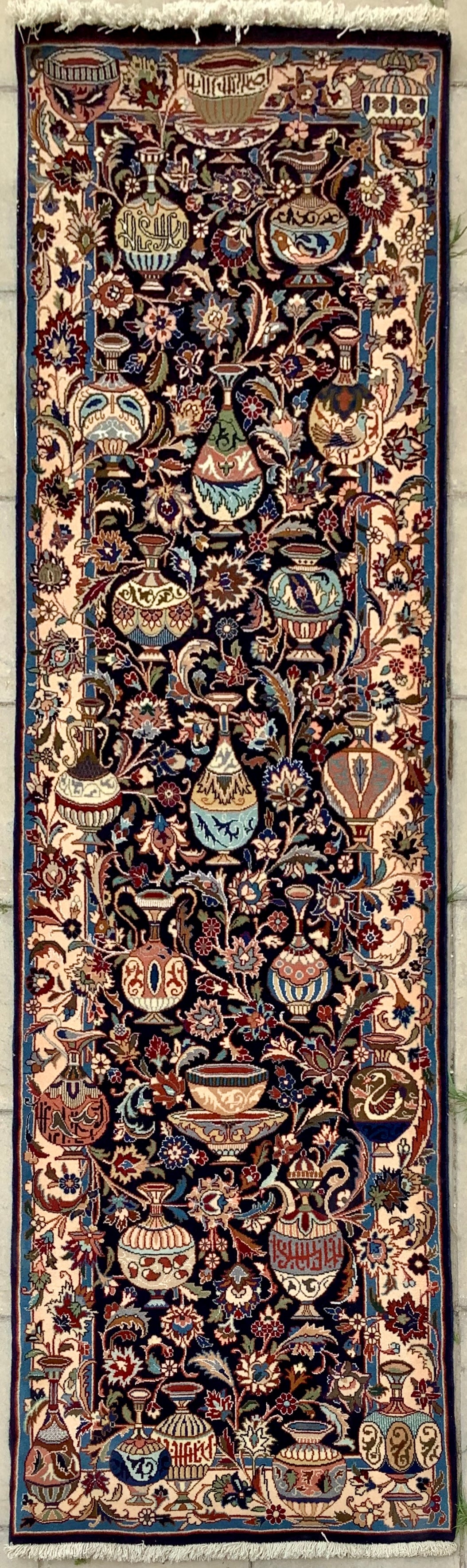 ZIRKHAKI TREASURES RUNNER