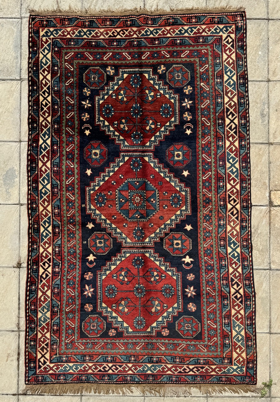 PRETTY ANTIQUE KAZAK