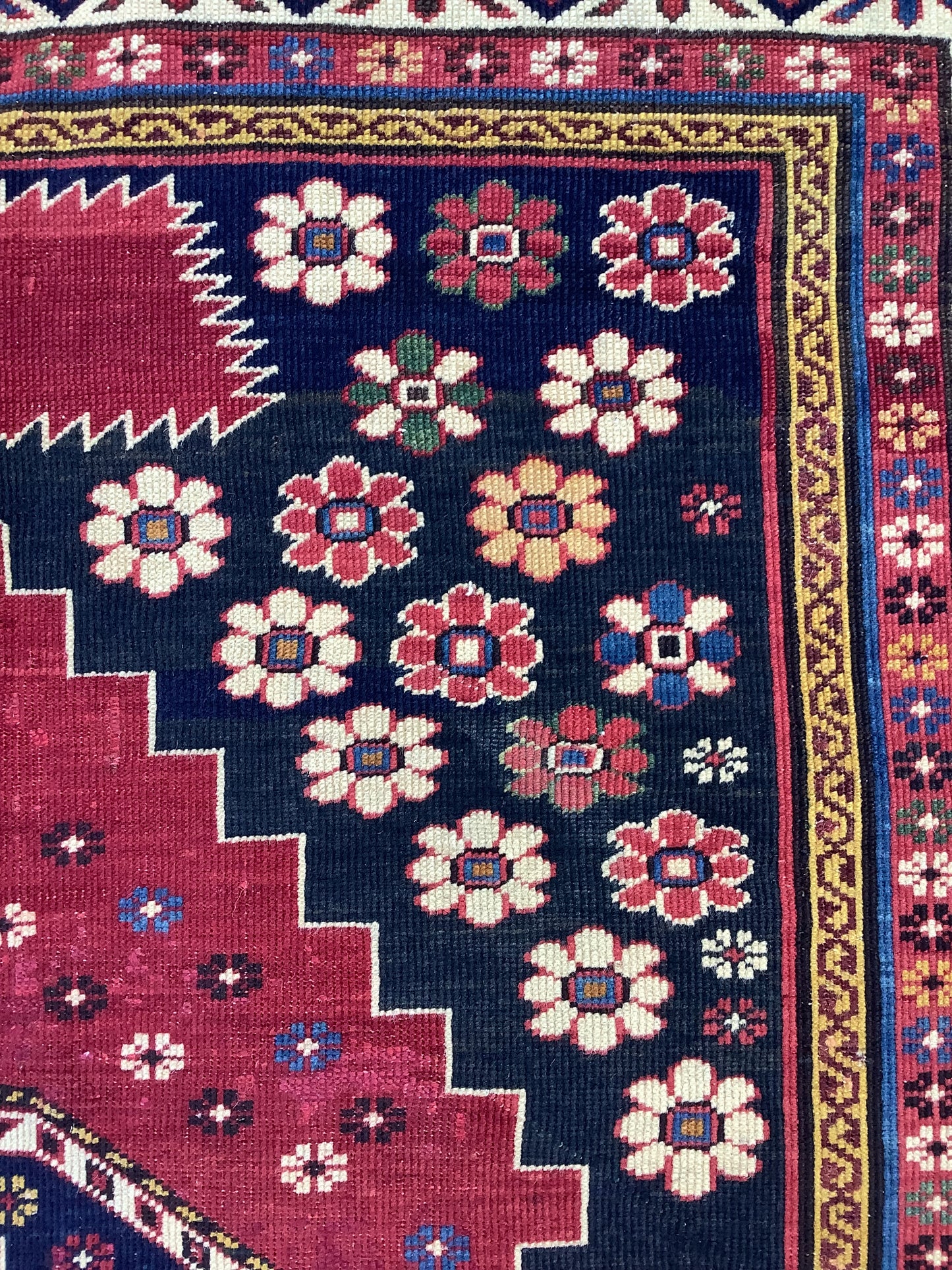 BAKU ANTIQUE CAUCASIAN