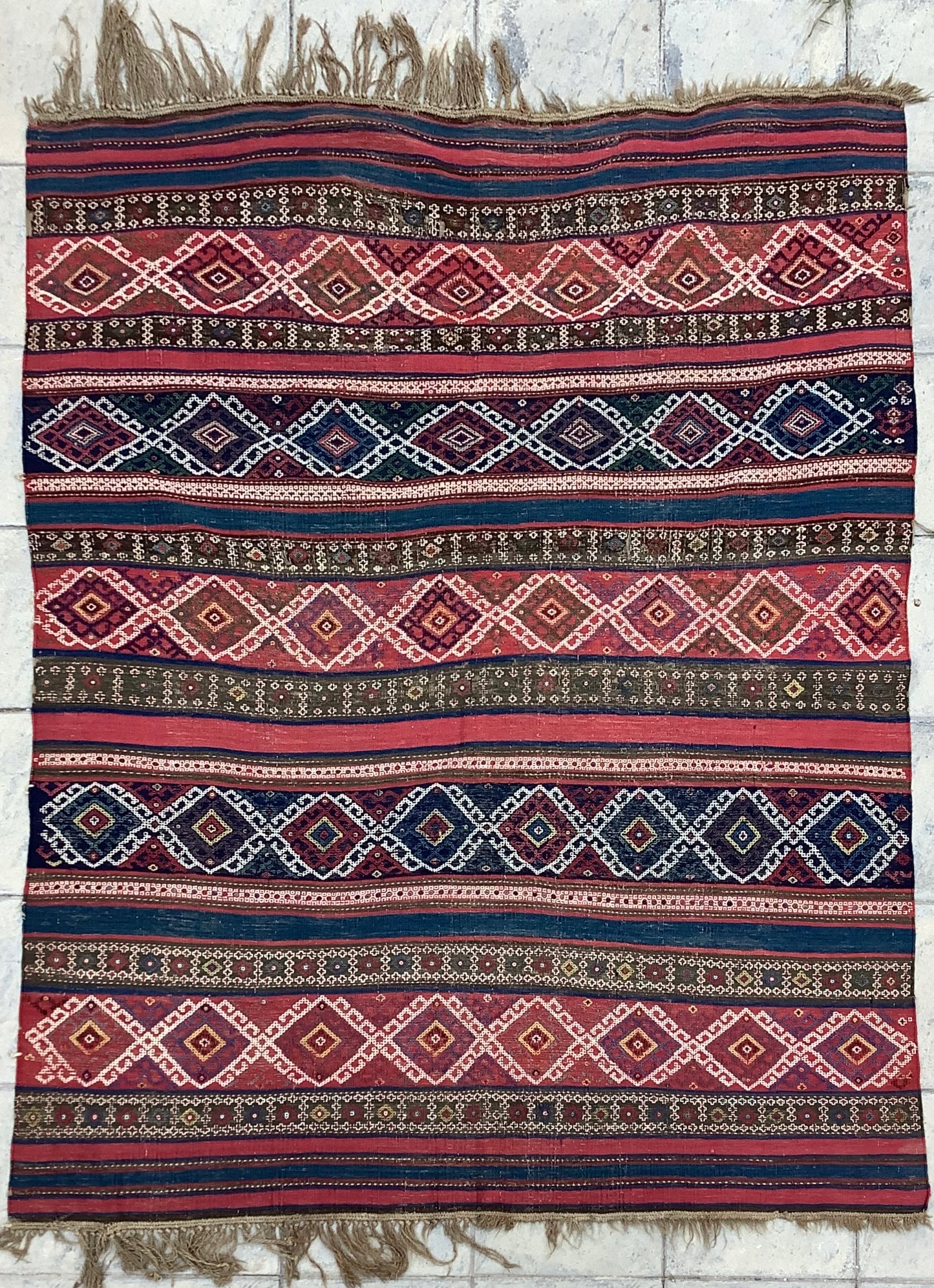 ANTIQUE CAUCASIAN VERNEH