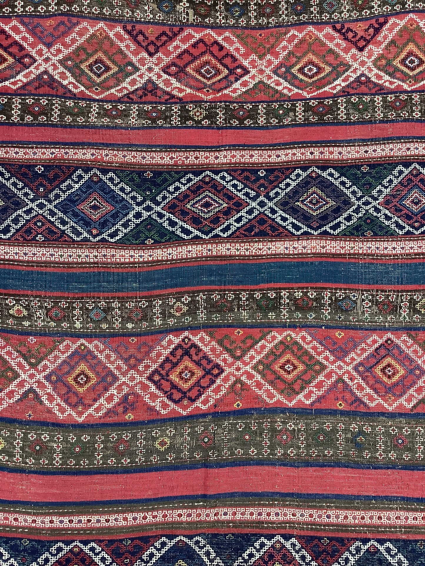 ANTIQUE CAUCASIAN VERNEH