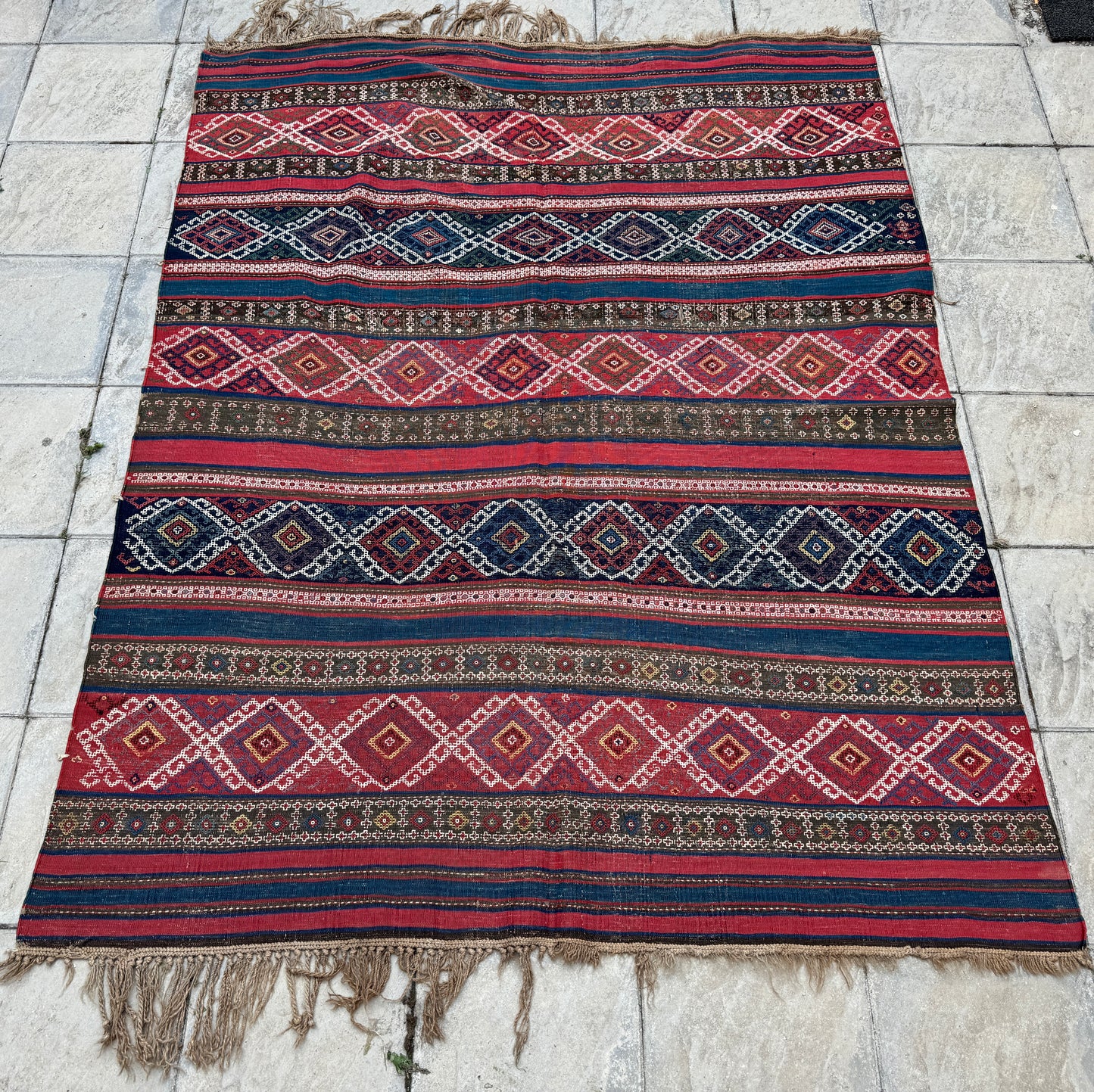 ANTIQUE CAUCASIAN VERNEH