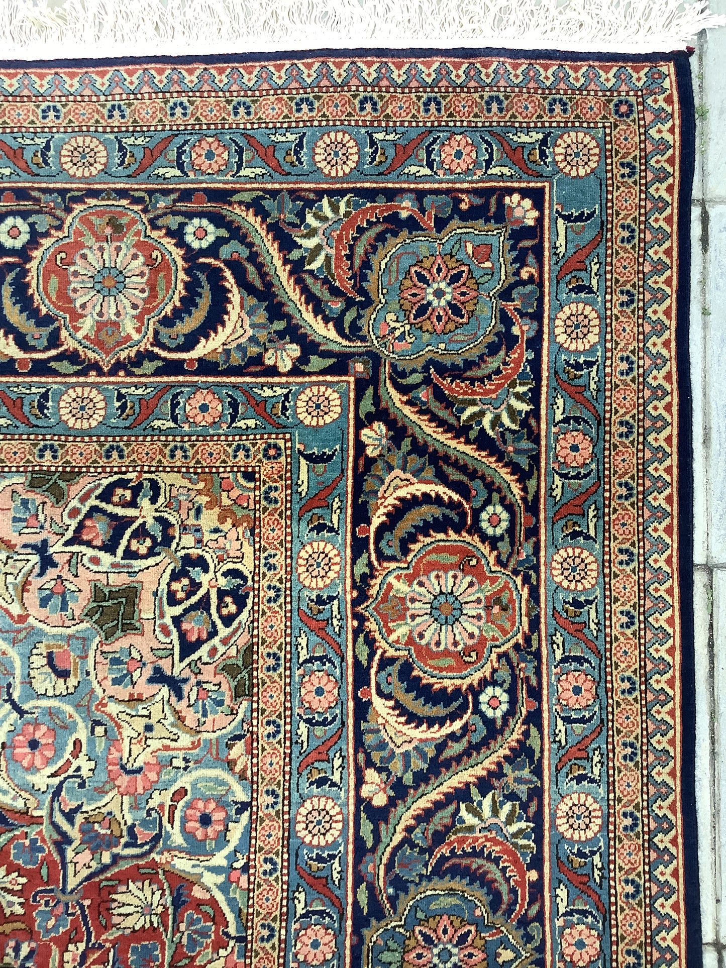 ANTIQUE RED KASHAN