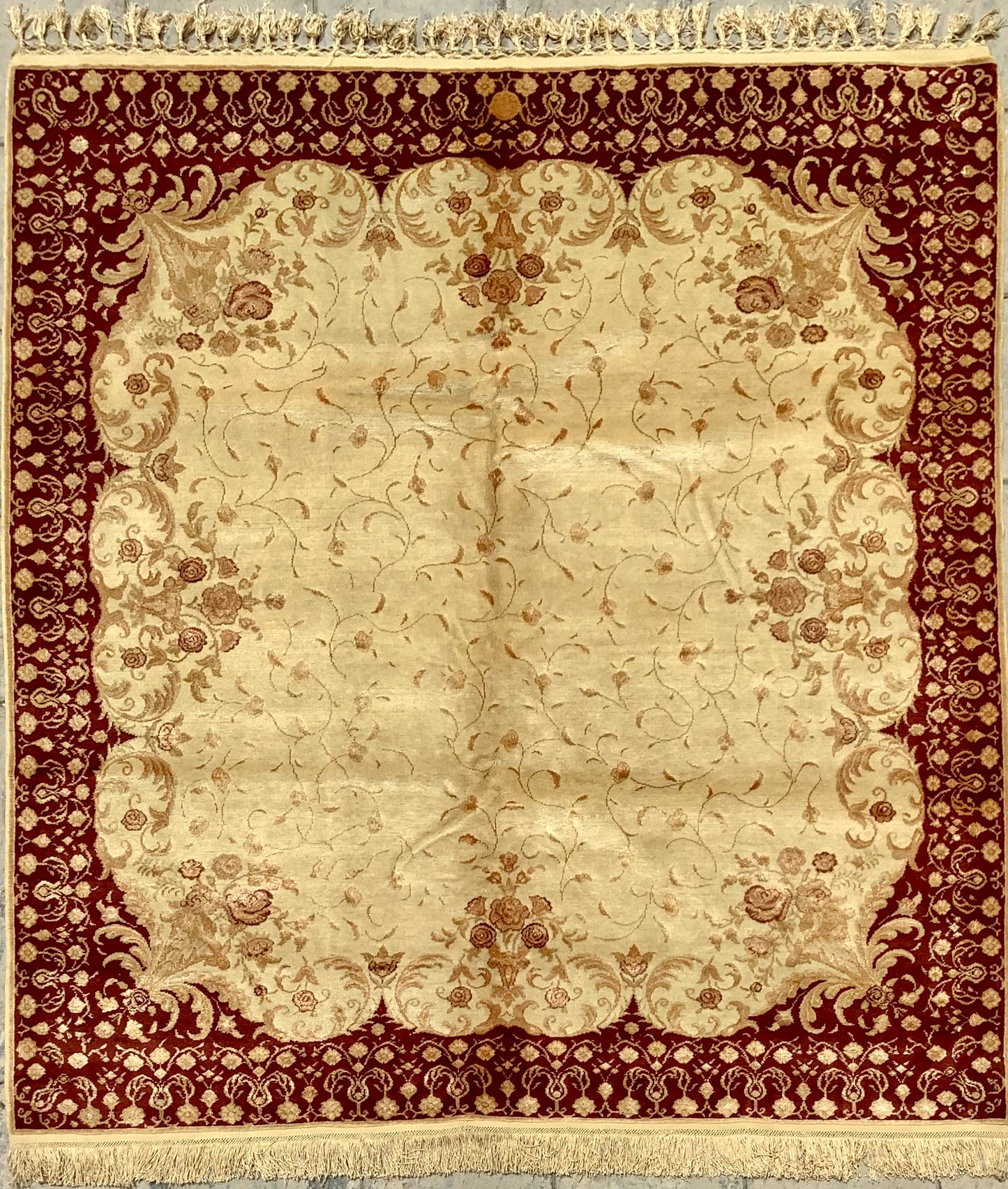 Pastel Ushak With Silk