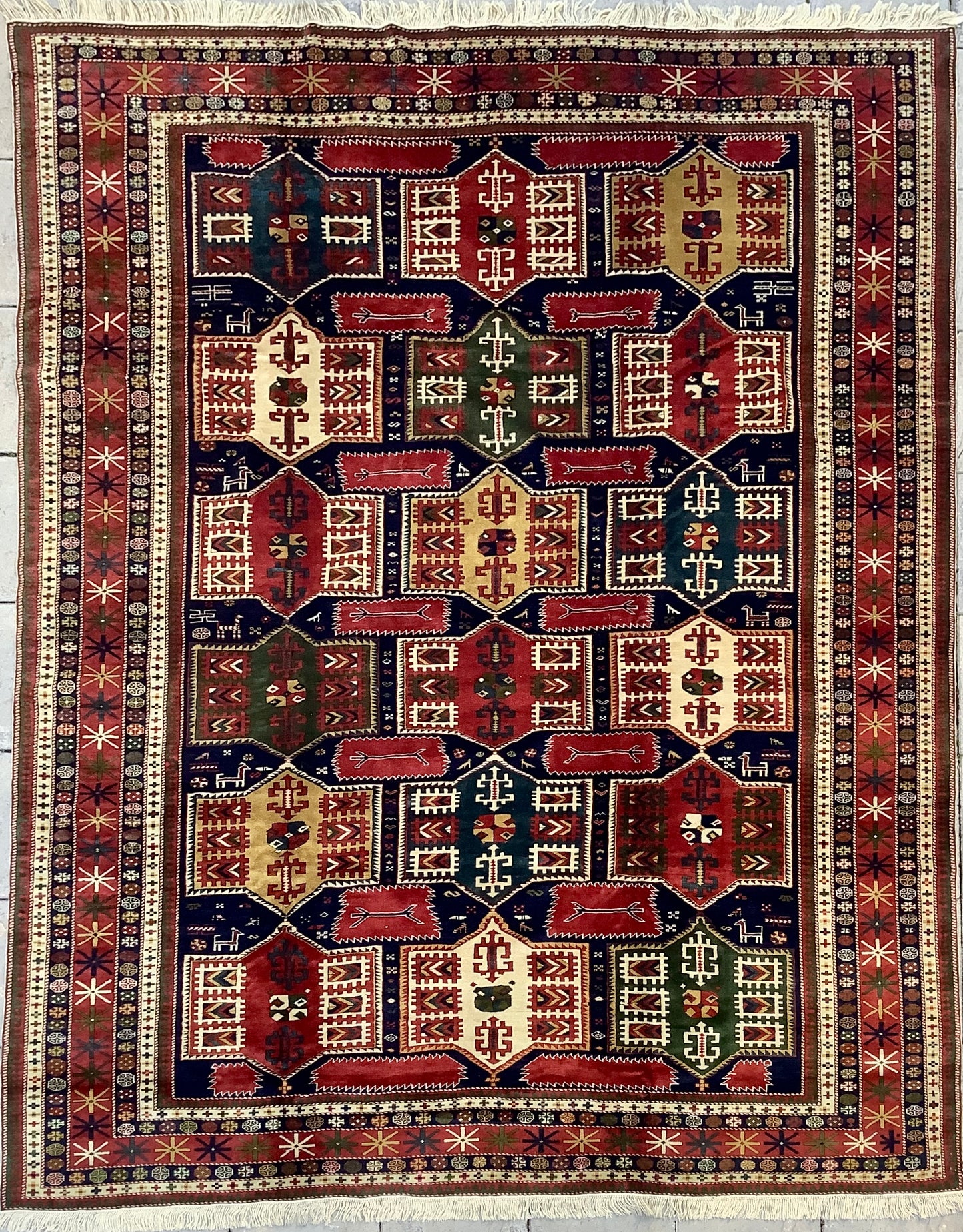 Large Vintage Kuba