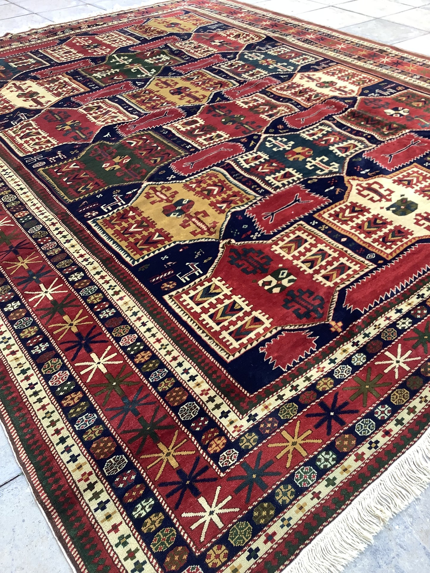 Large Vintage Kuba