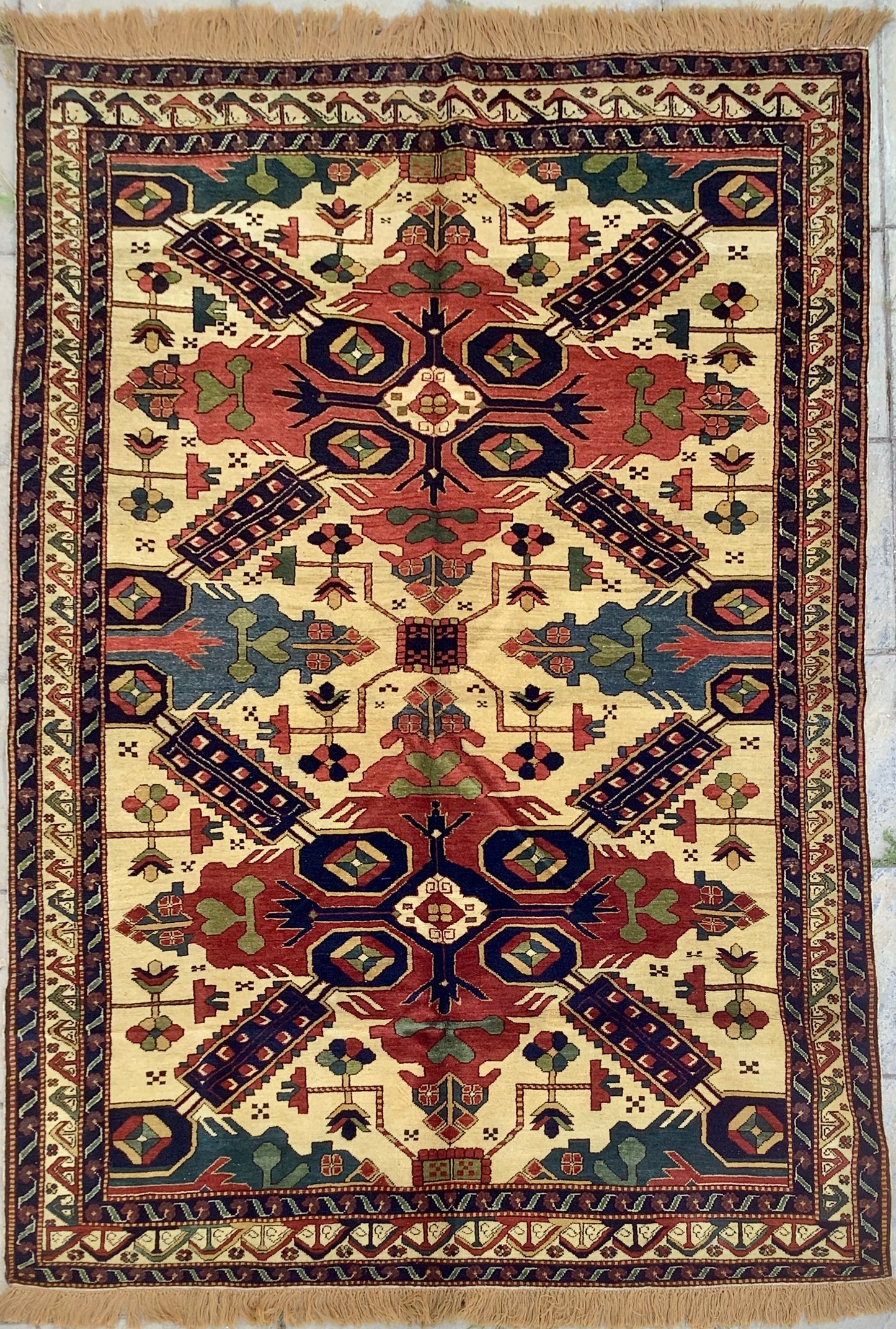 Vintage Ivory Zeykhour