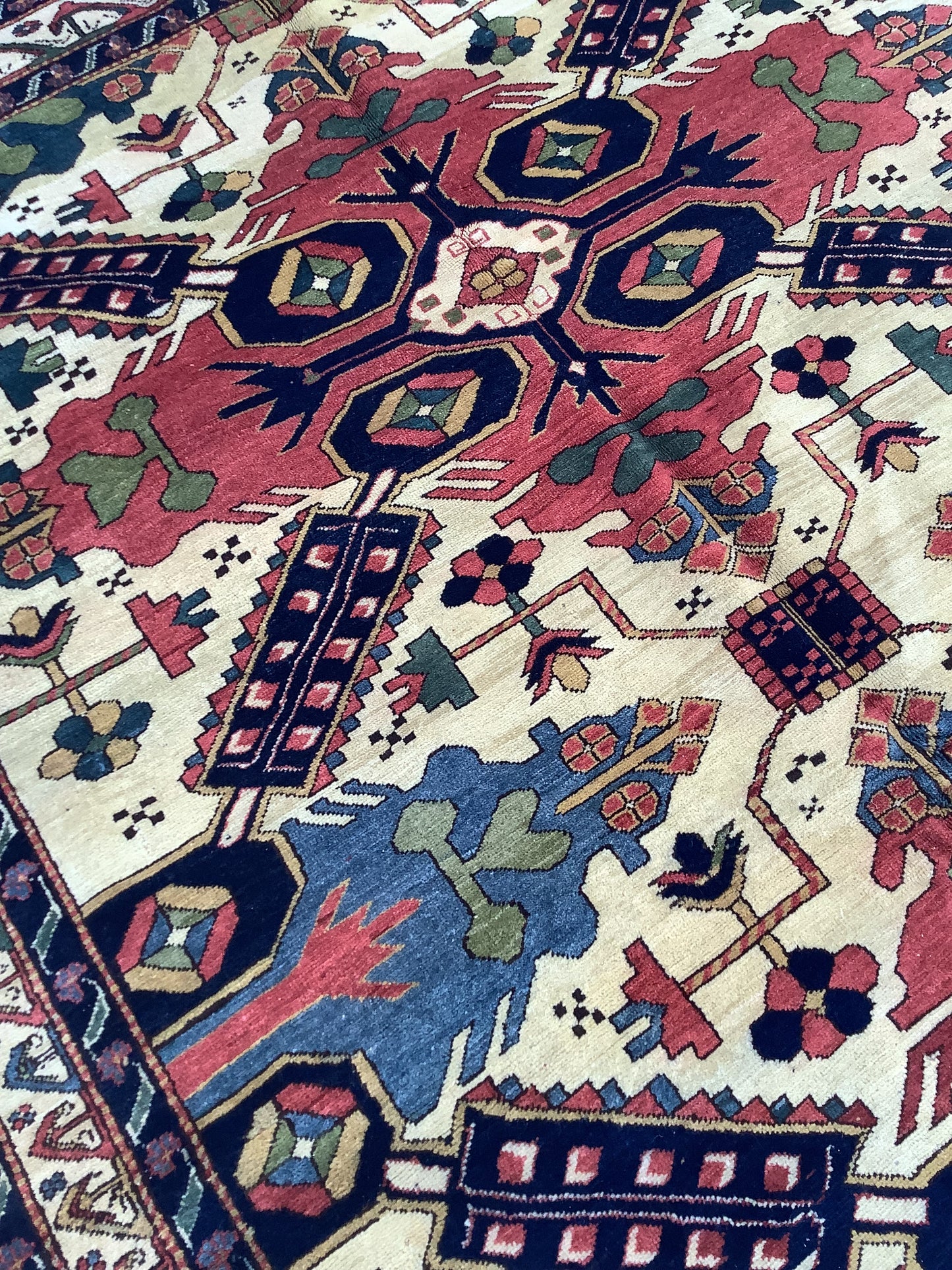Vintage Ivory Zeykhour