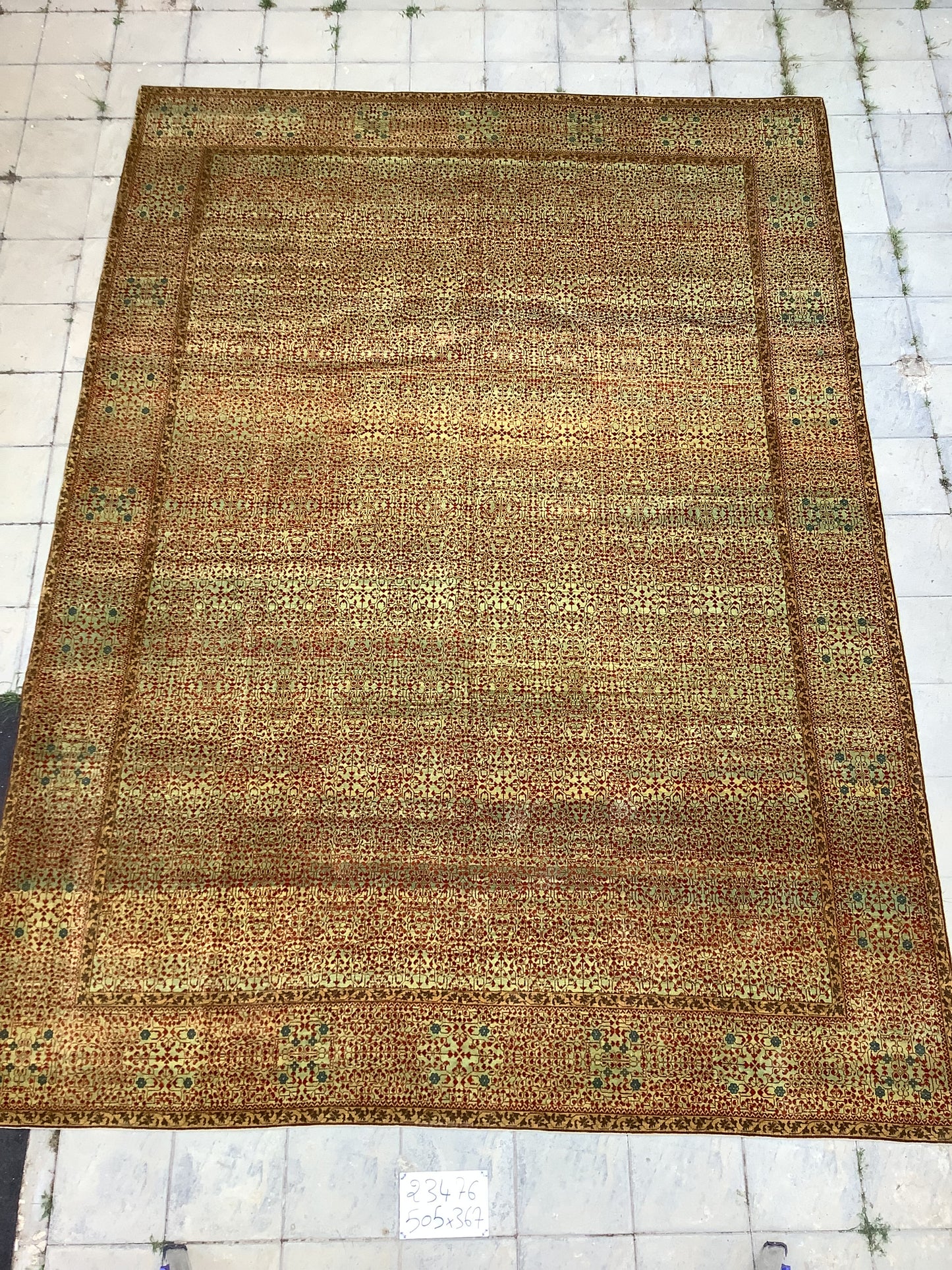Fine Mamluk All Over Giant