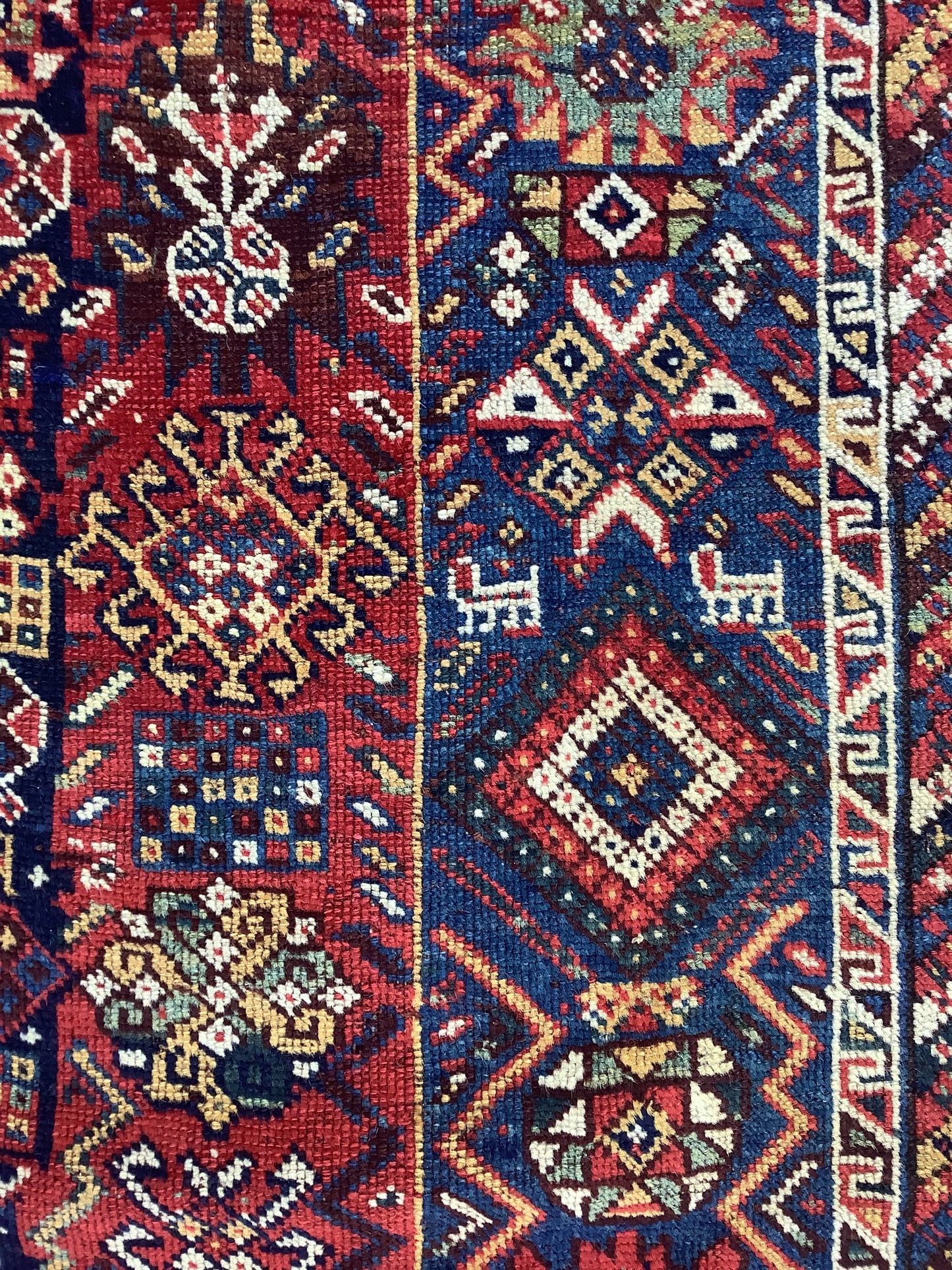 SHEKARLU ANTIQUE QASHQAI