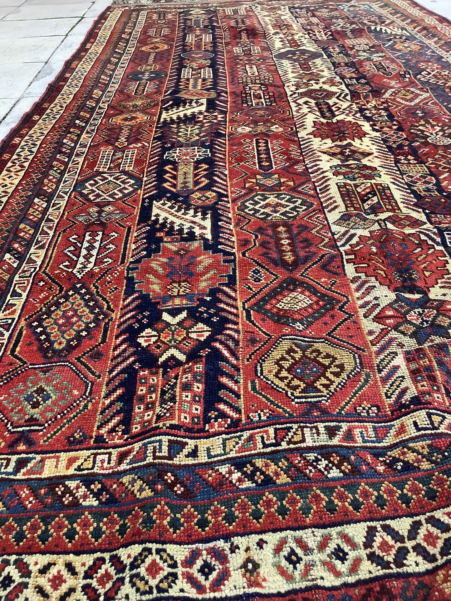 SHEKARLU ANTIQUE QASHQAI