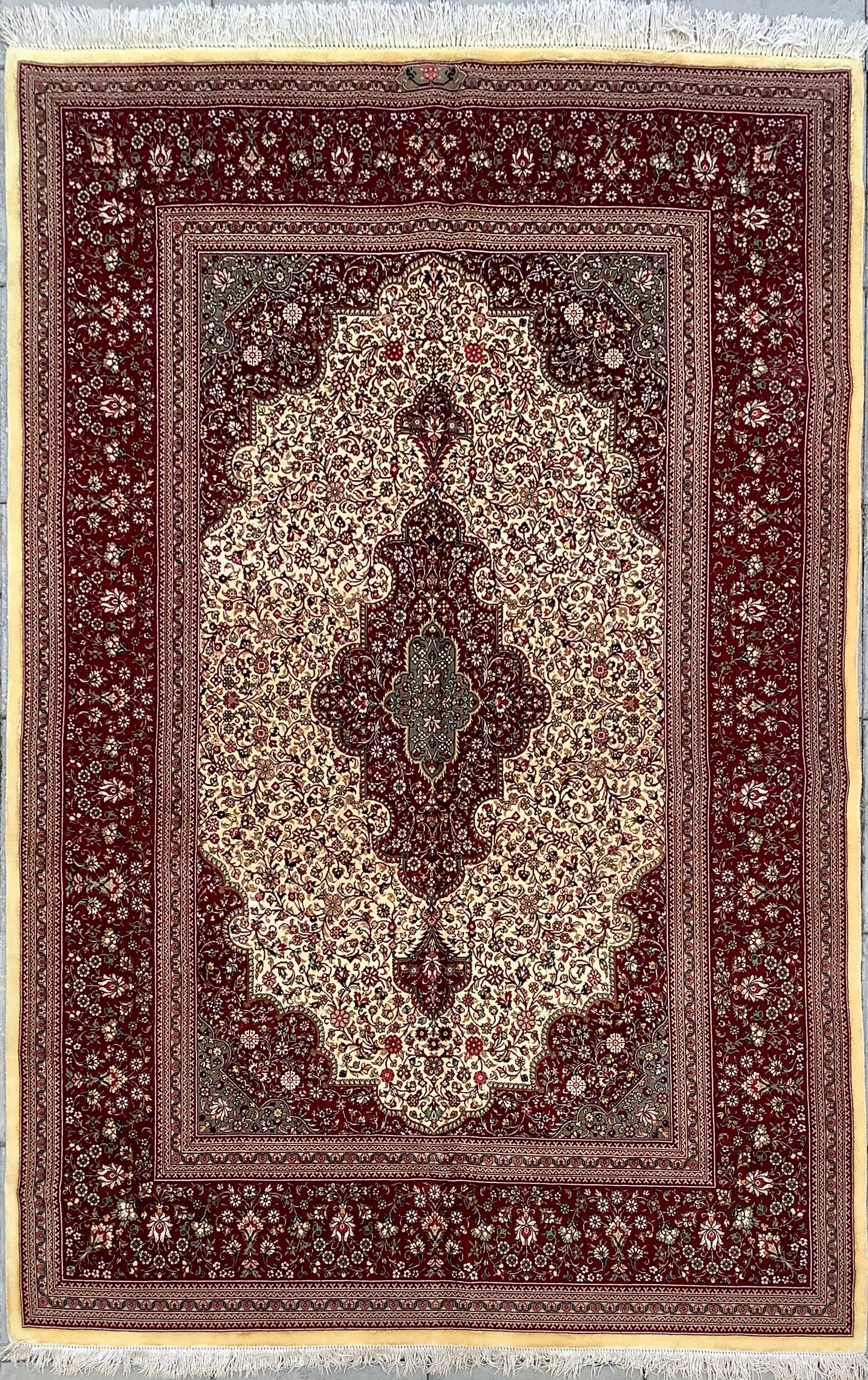 QOM PARDEH ON SILK