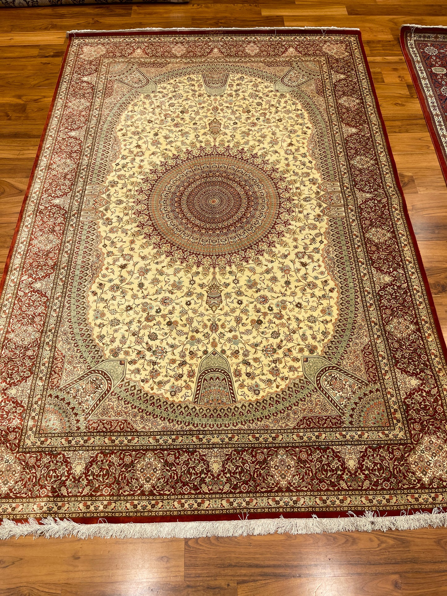 Jamshidi Qom Silk