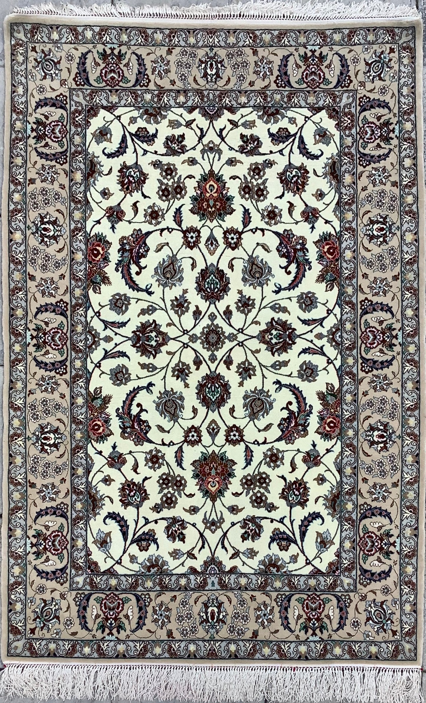 THE ISFAHAN LOTUS