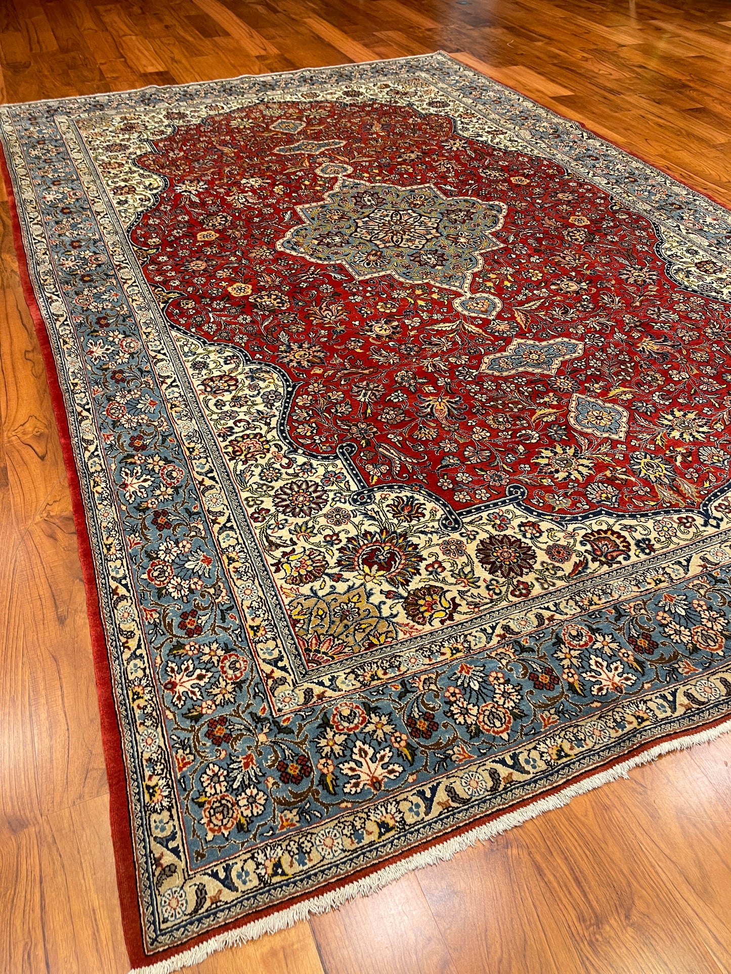 ANTIQUE PART SILK QOM