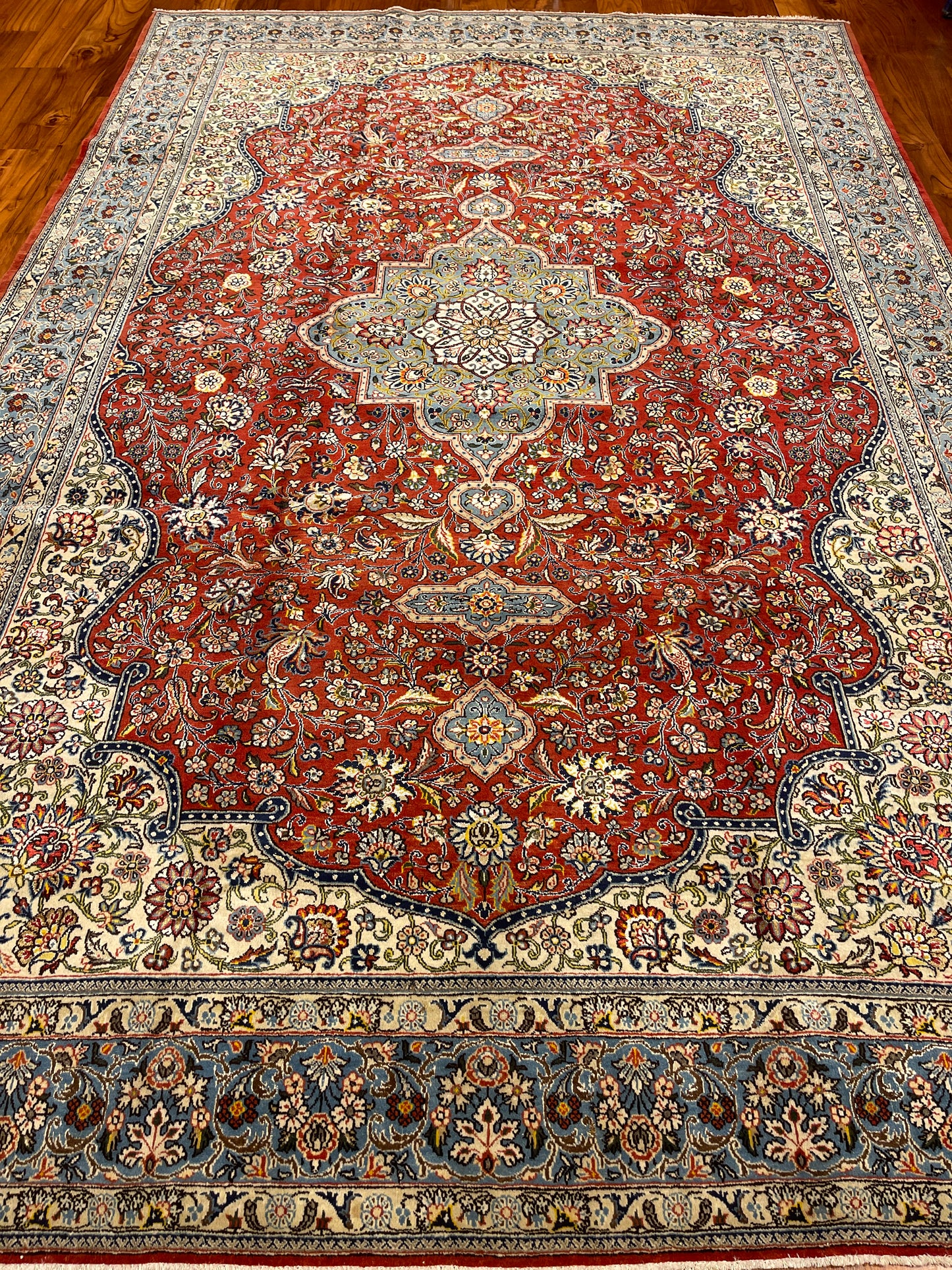ANTIQUE PART SILK QOM