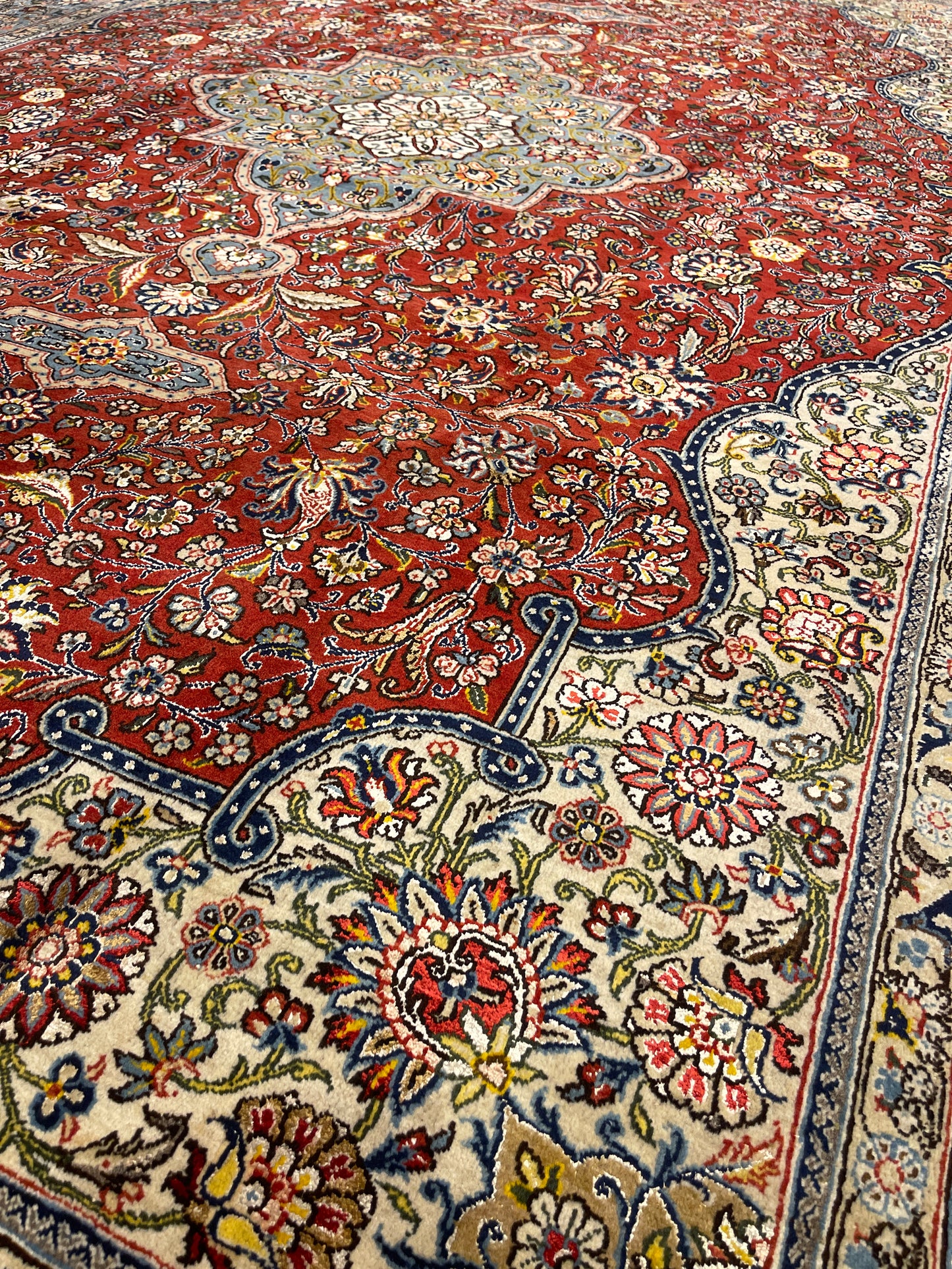 ANTIQUE PART SILK QOM