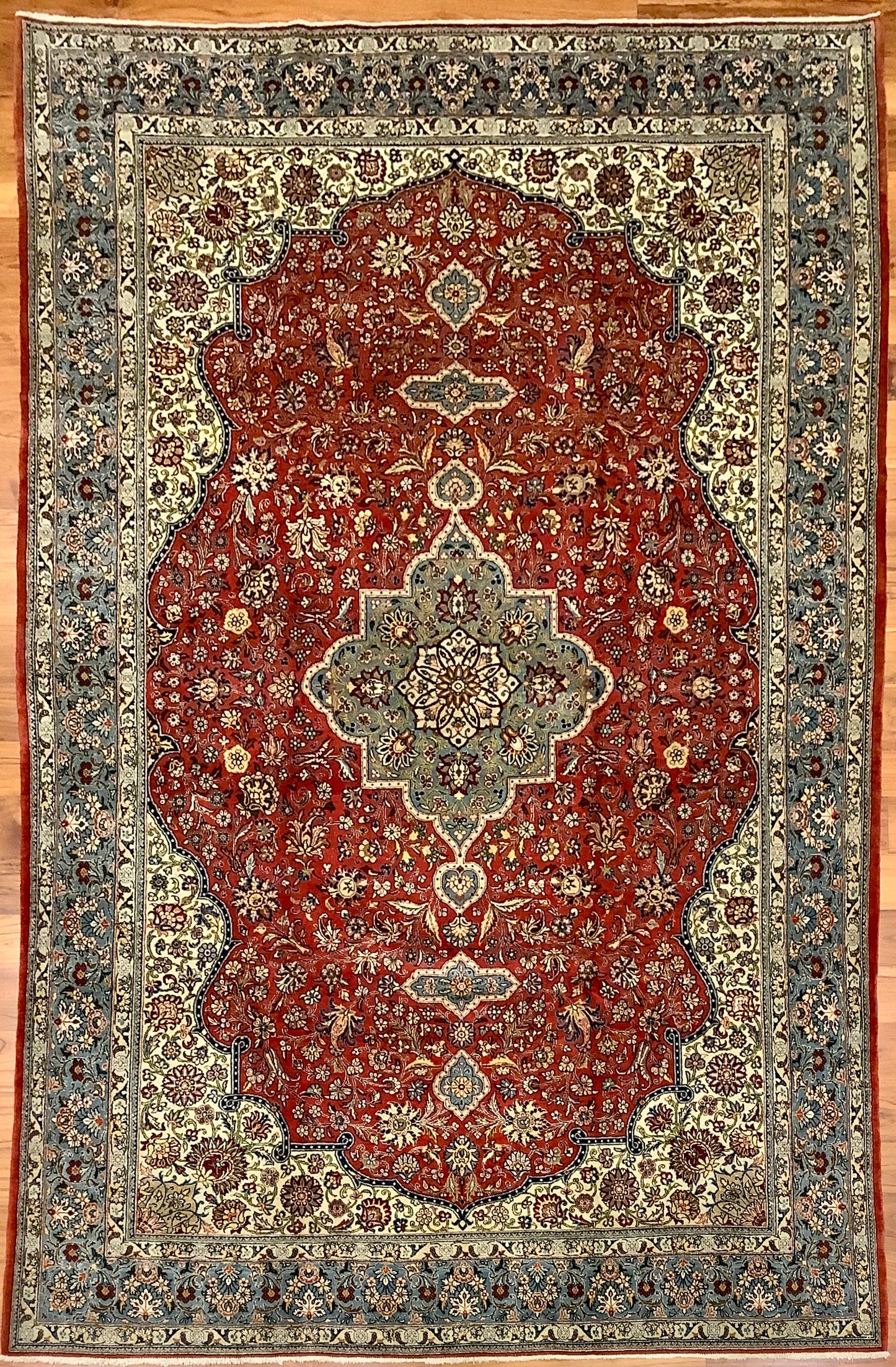 ANTIQUE PART SILK QOM