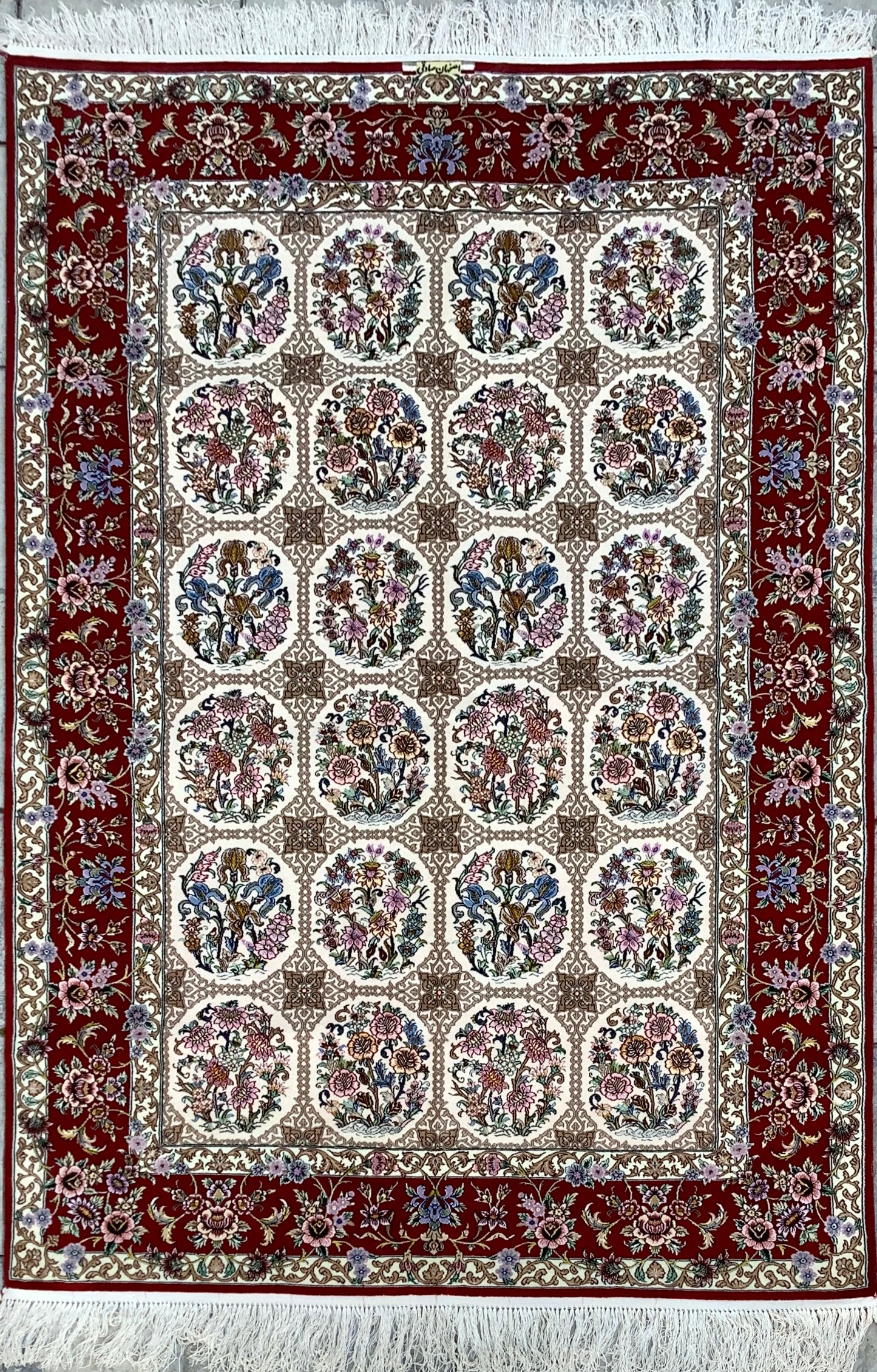 GOLESTAN ISFAHAN