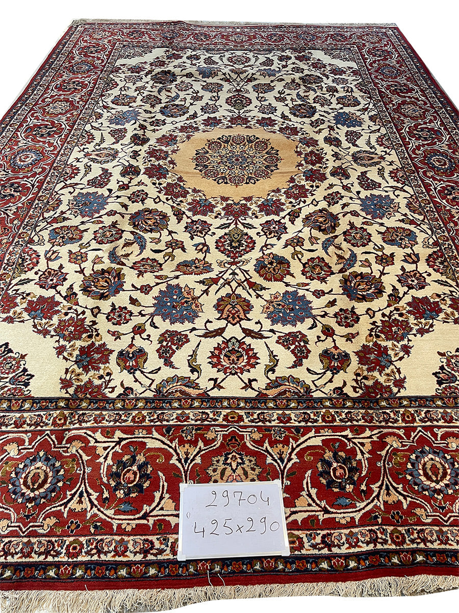 XXL LUXURY ANTIQUE ISFAHAN