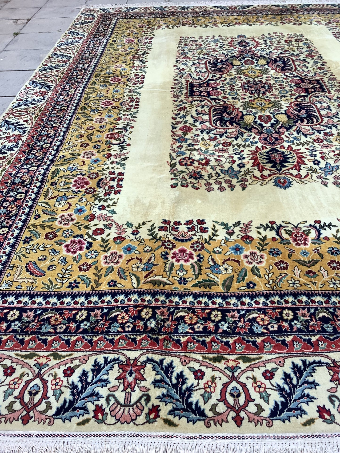 TERREBRUNE KERMAN MILLEFLEURS