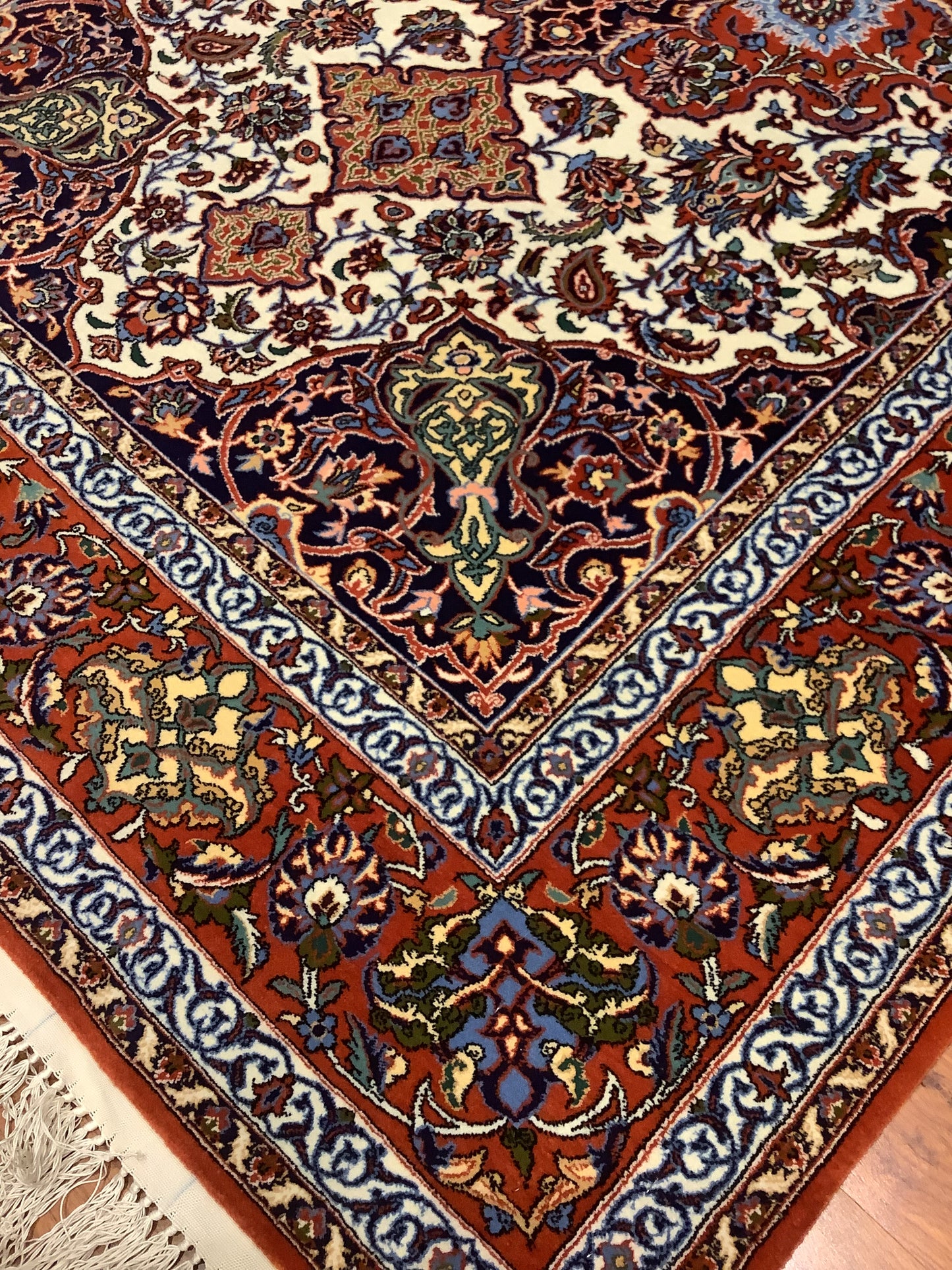 SUPER FINE OLD ISFAHAN ON SILK