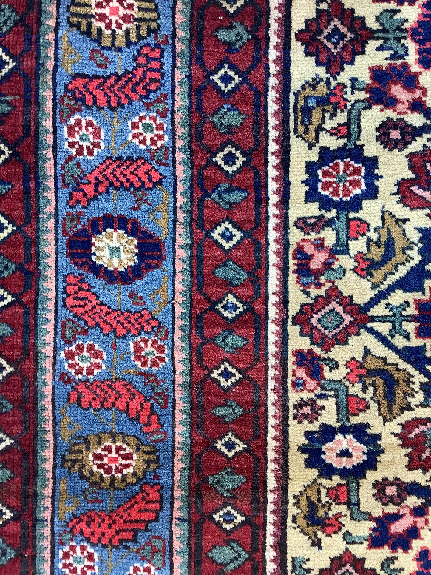 Kuba Antique Caucasian
