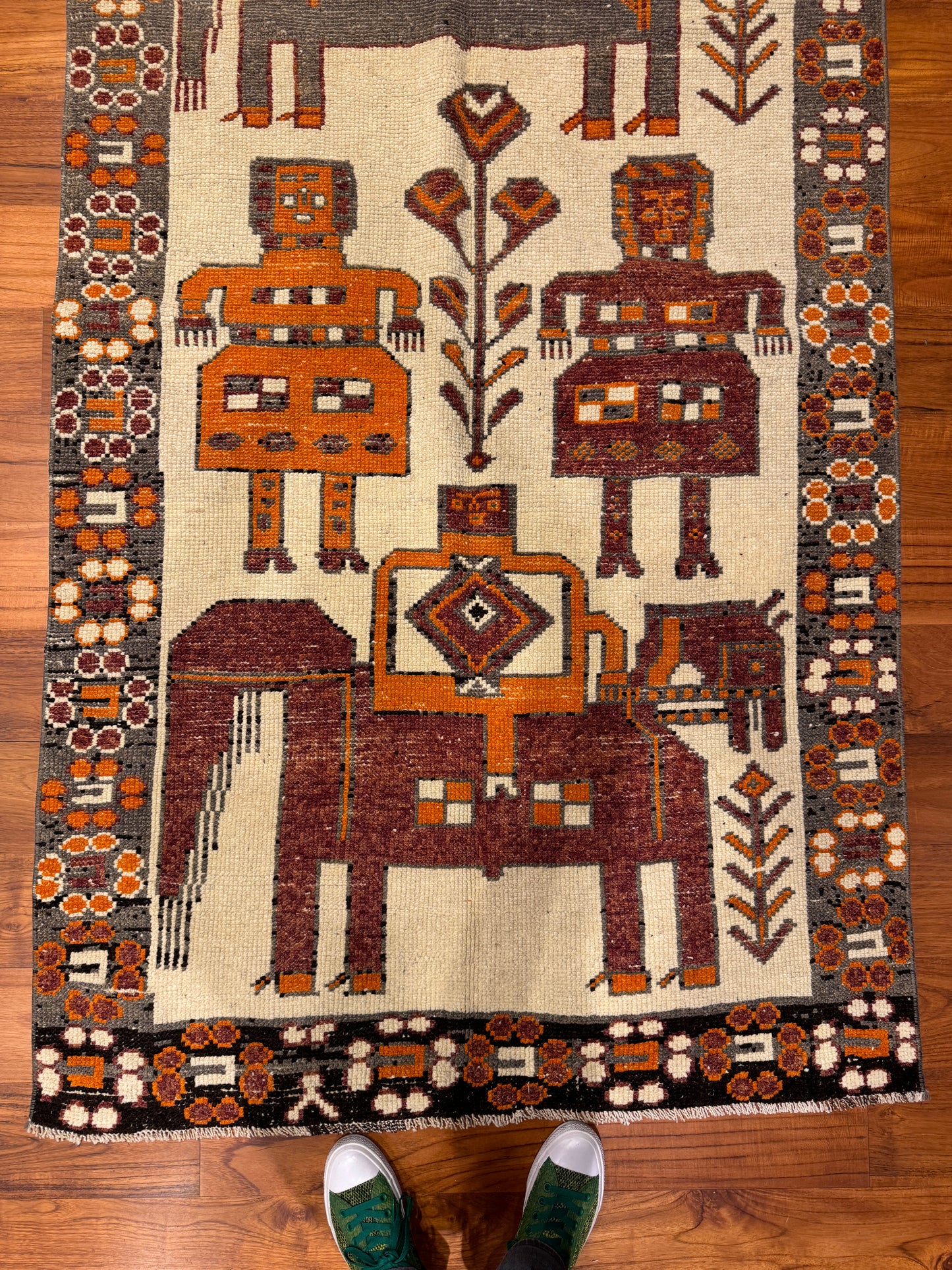PICTORIAL TRIBAL RUNNER 🐎