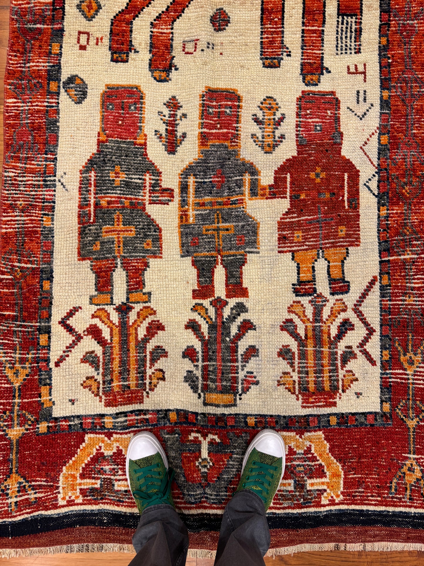 PICTORIAL BEDOUIN RUNNER