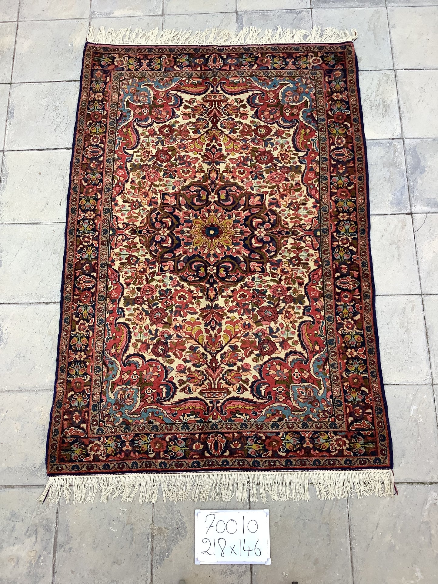 ANTIQUE BORCHALU