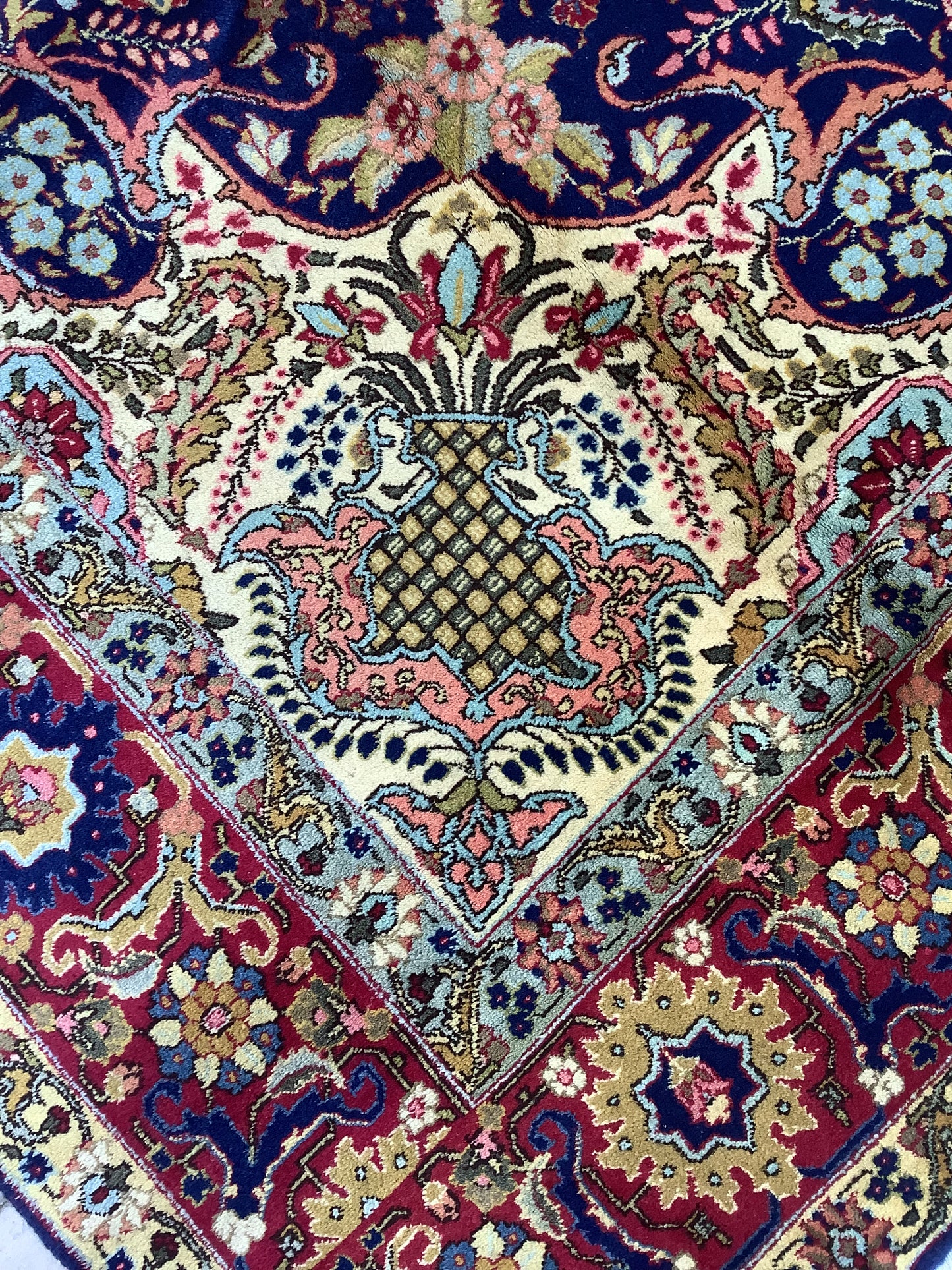 GOLESTAN ANTIQUE TABRIZ