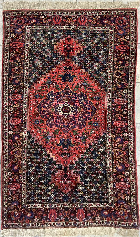 BAKHTIARI ANTIQUE TRIBAL