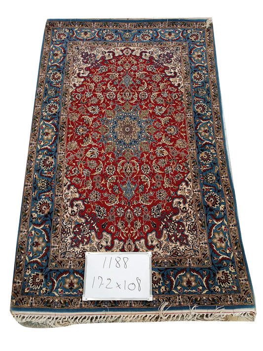 CLASSIC VINTAGE RUG ON SILK