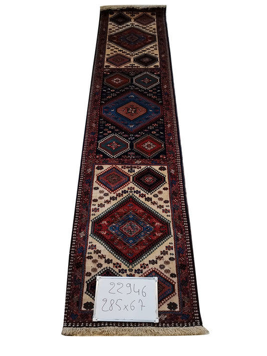 UNUSUAL TRIBAL RUNNER