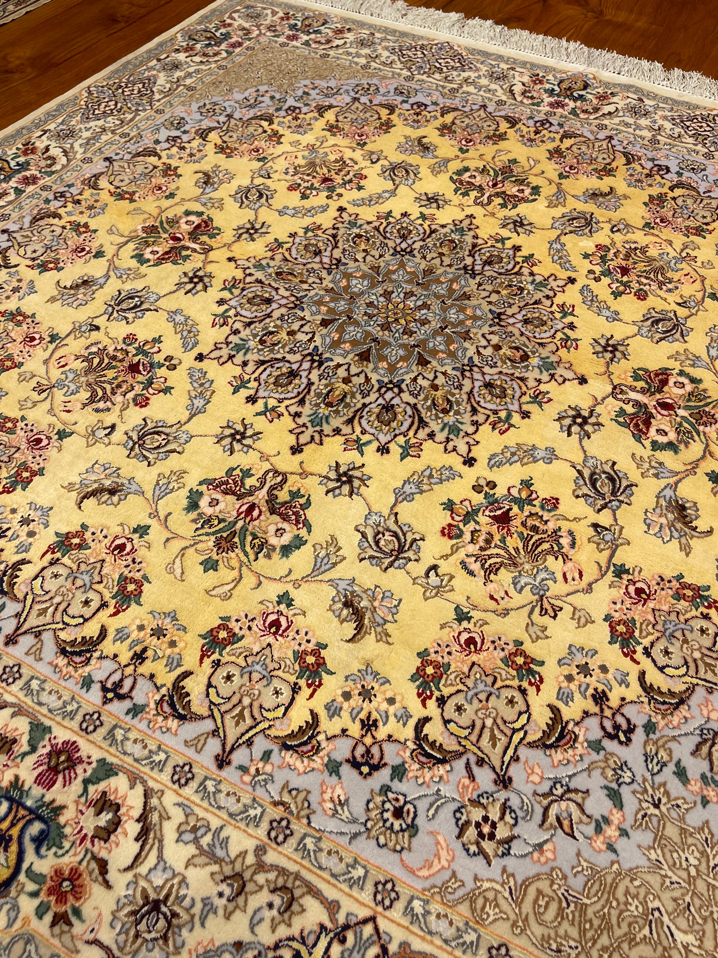 SILK SAFFRON SQUARE ISFAHAN