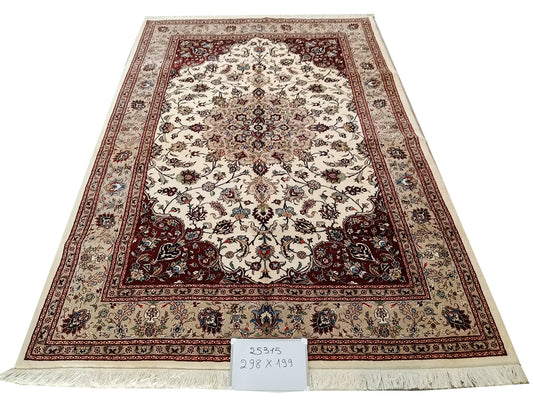 EARTHY TONE MASH CARPET