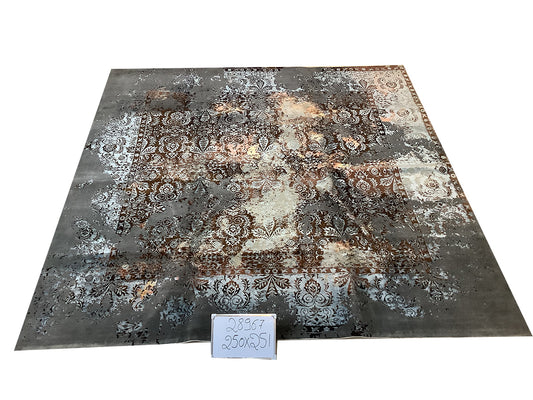 ERASED ARABESQUE SQUARE